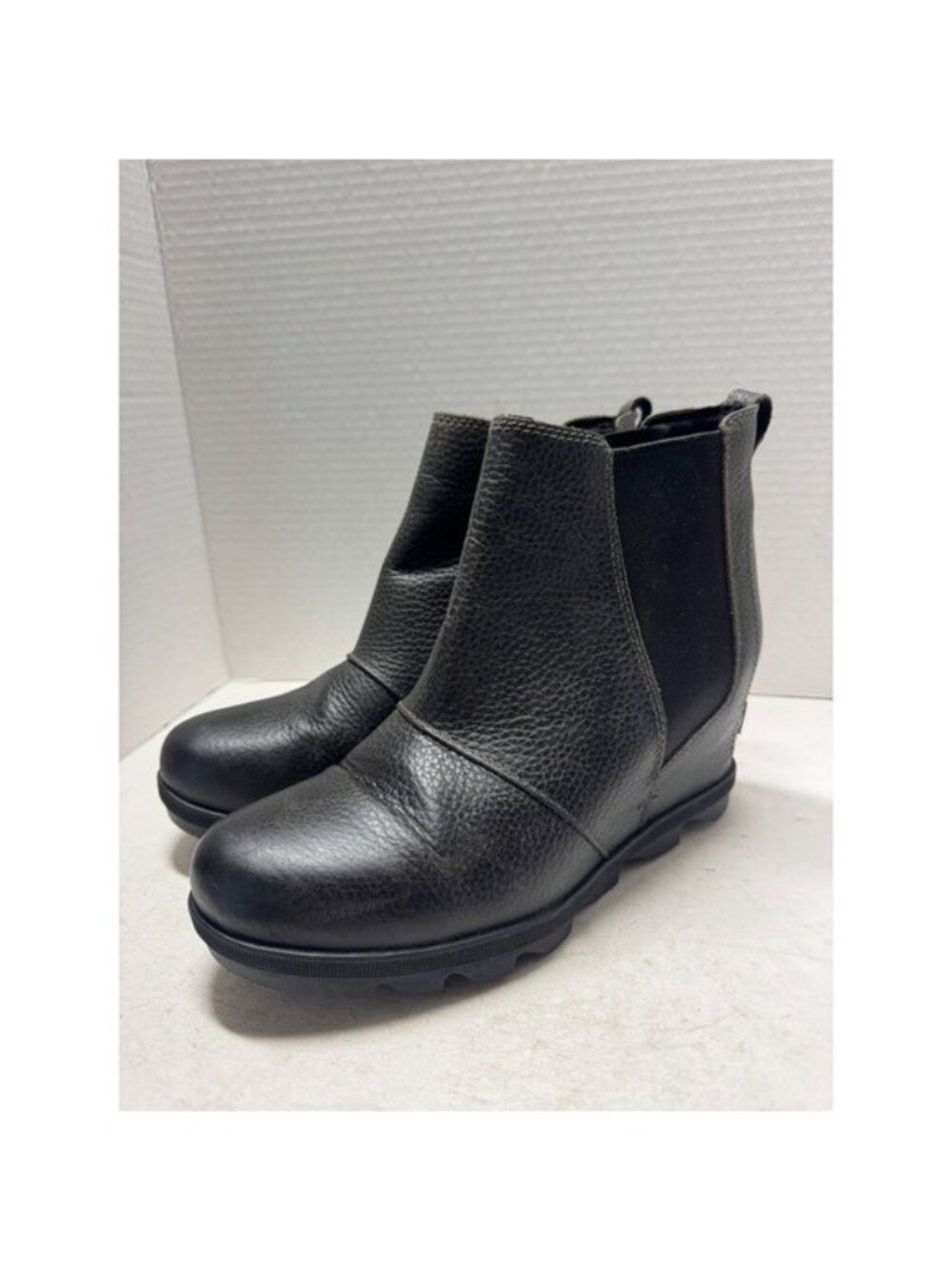 Sorel Joan of Arctic Wedge II Chelsea Boots Black Leather NL3346-052 Womens 9